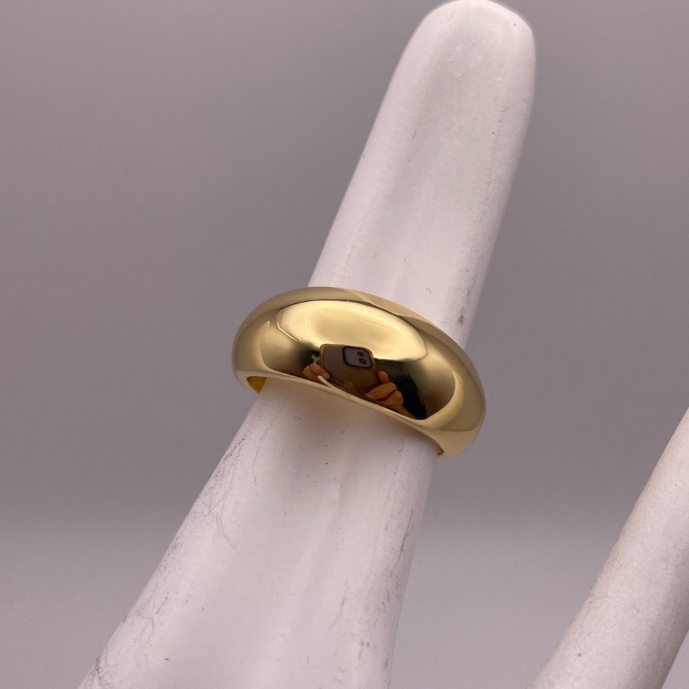 On 34th Gold Tone Comfort Fit Dome Ring NWOT